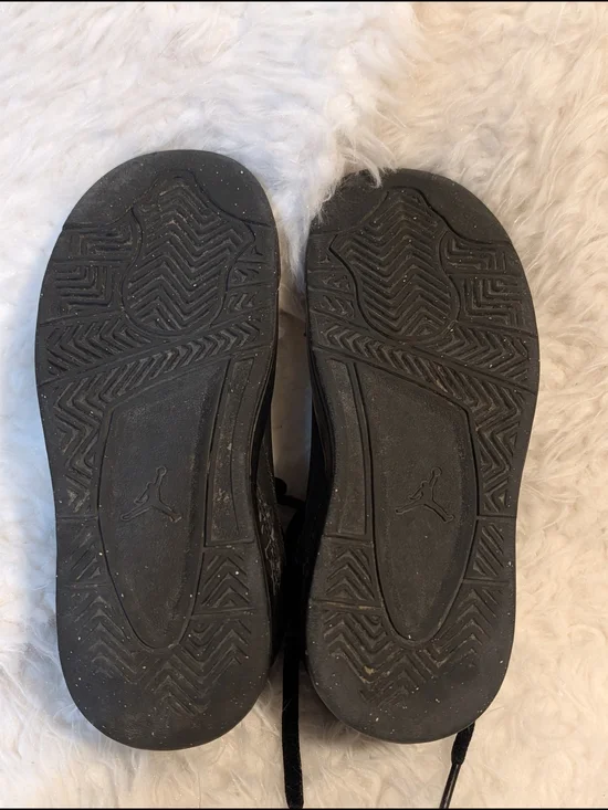 Jordan Black Youth High-Top Sneakers Size 12C - Picture 3 of 4